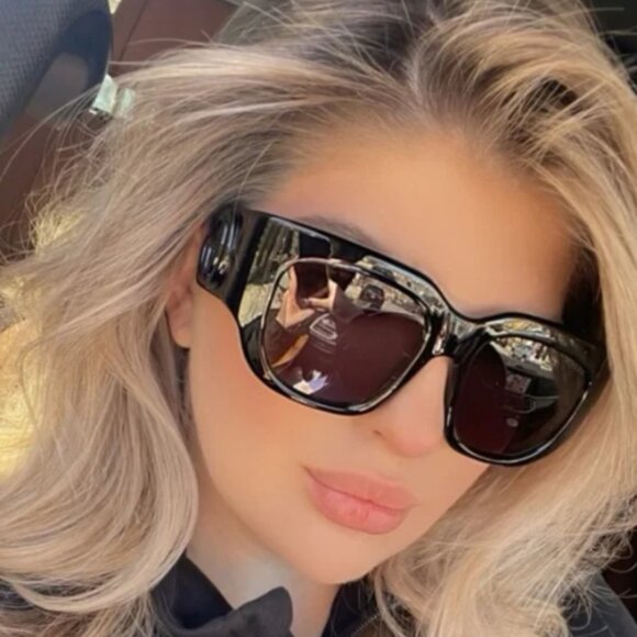 NEW GUCCI OVERSIZED SQUARE WOMEN BLACK SUNGLASSES GUCCI - Picture 2 of 15